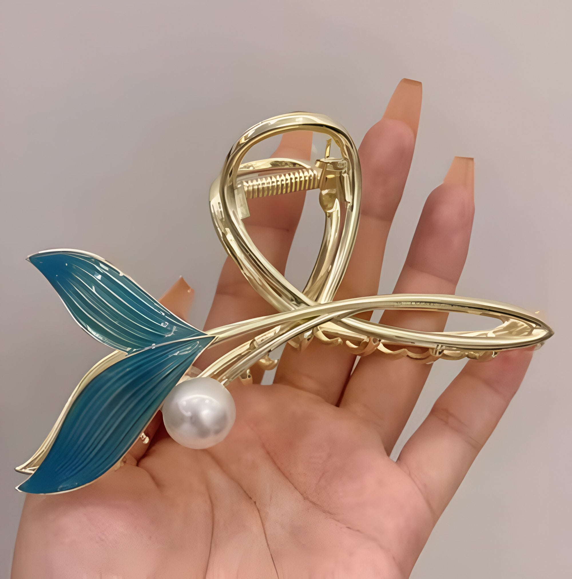 Elegant Gold Leaf Hair Claw Clip – With Blue Enamel Finish & Pearl Detail