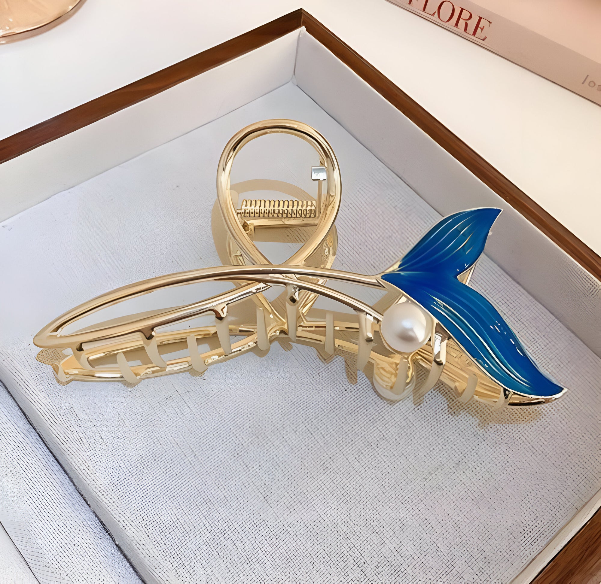 Elegant Gold Leaf Hair Claw Clip – With Blue Enamel Finish & Pearl Detail